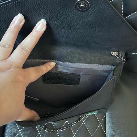 Danielle Nicole Slytherin Uniform Clutch - Picture 3 of 4